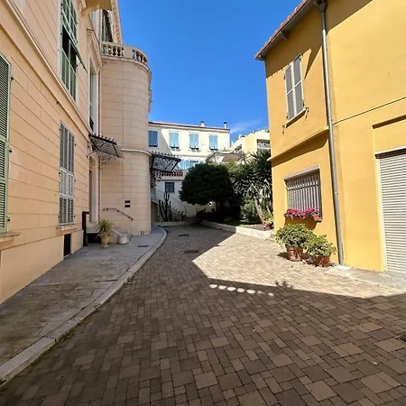 50m De La Menton